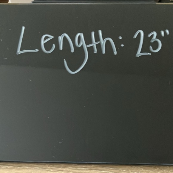 Banana Republic: Black Stretch Pencil Skirt- slit in back- side zip- size 6 - Picture 8 of 8